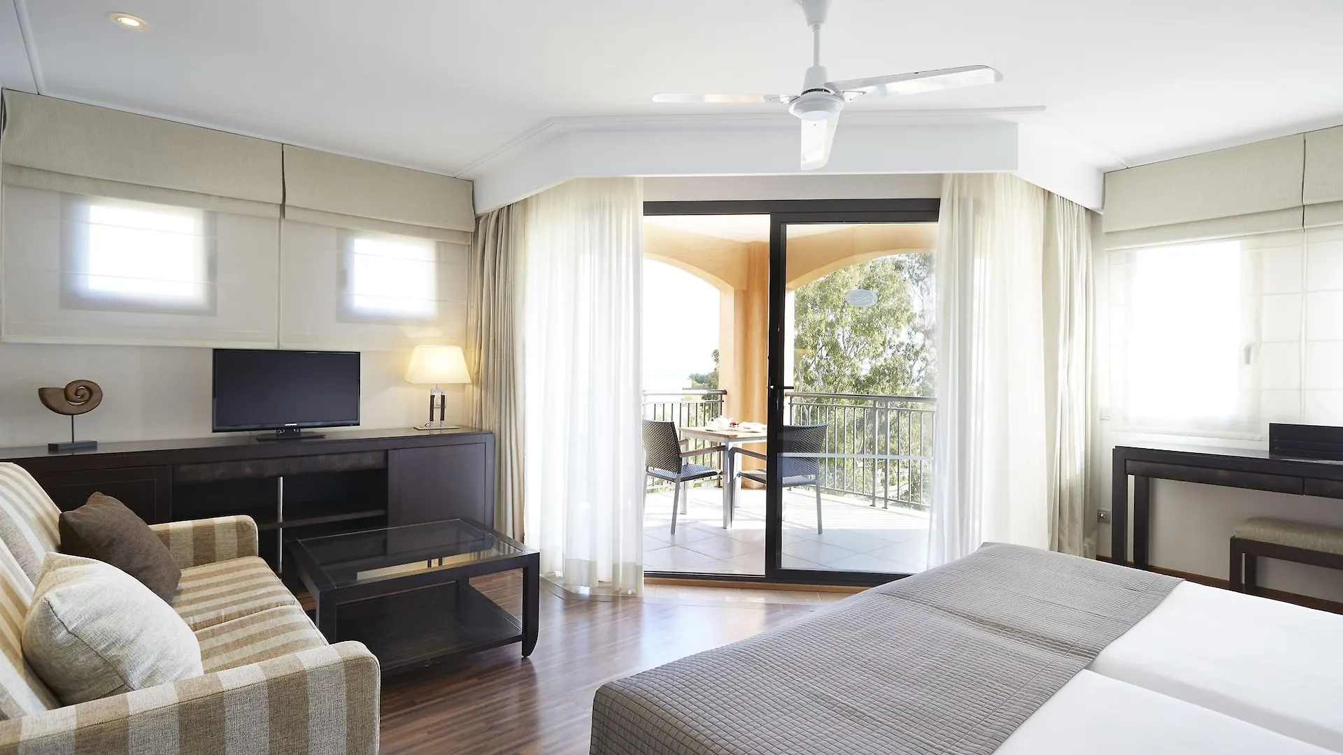 Hotel Insotel Fenicia Prestige Suites & Spa Santa Eularia des Riu
