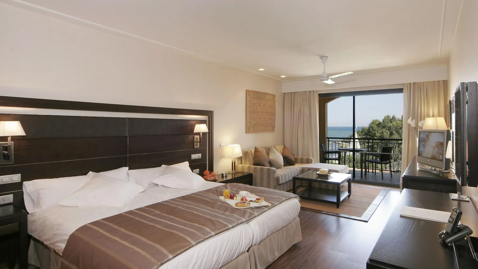 Hotel Insotel Fenicia Prestige Suites & Spa Santa Eularia des Riu