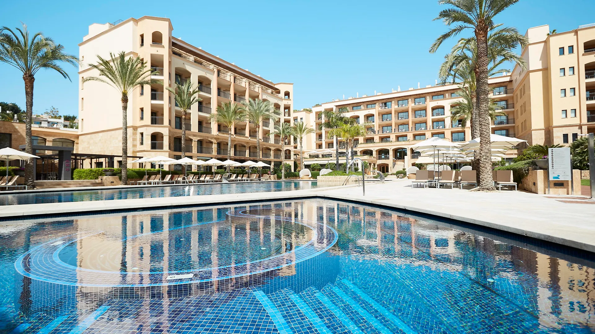 Insotel Fenicia Prestige Suites & Spa 산타 에우랄리아 데 리오 호텔